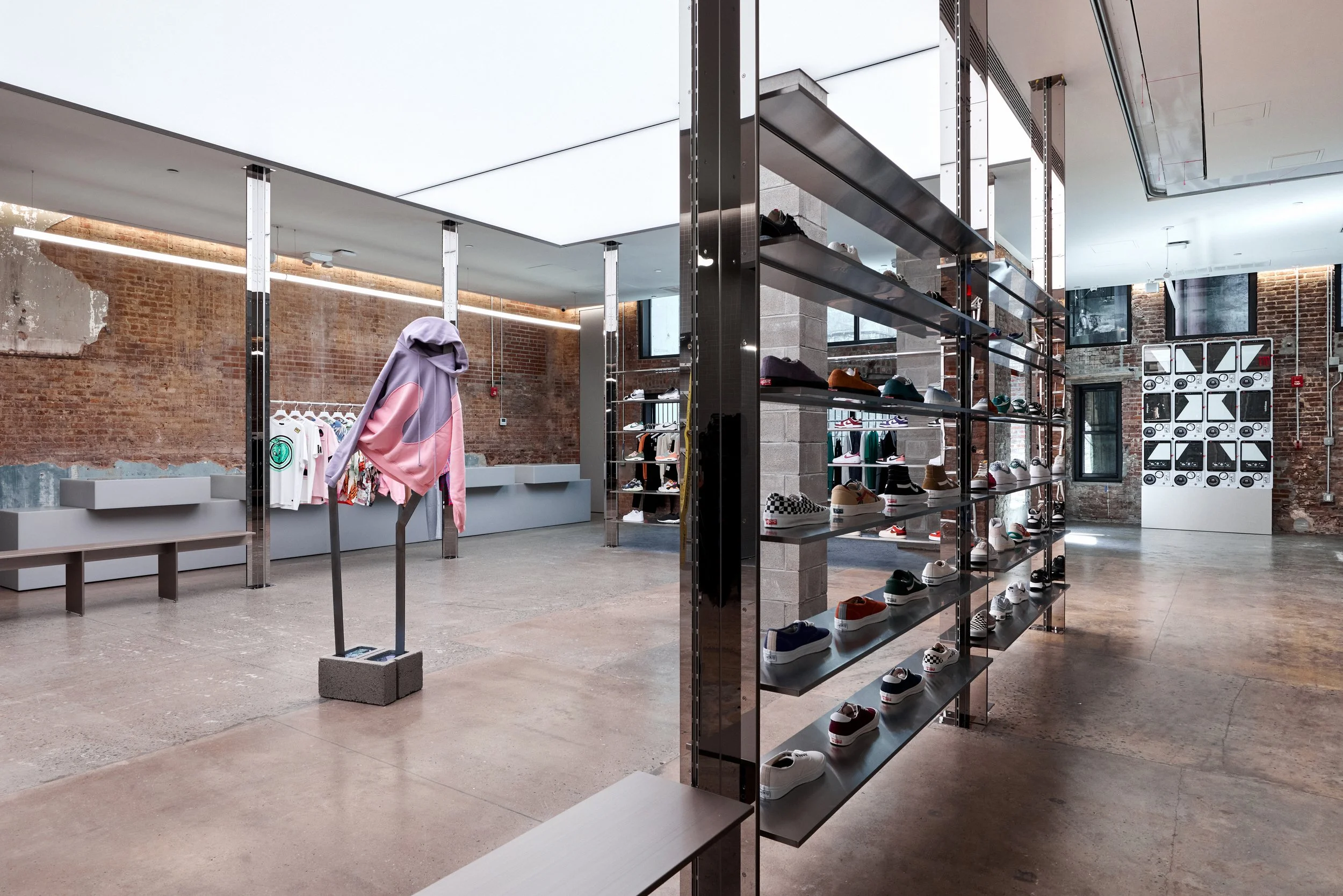 『POWER SHOP 2 NEW RETAIL DESIGN』 Zara – Westfield San Francisco Centre in San Francisco, CA